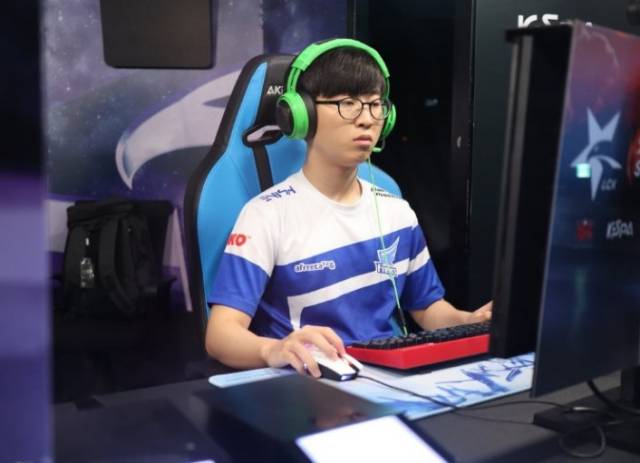 马丽与顾客 马丽与顾客