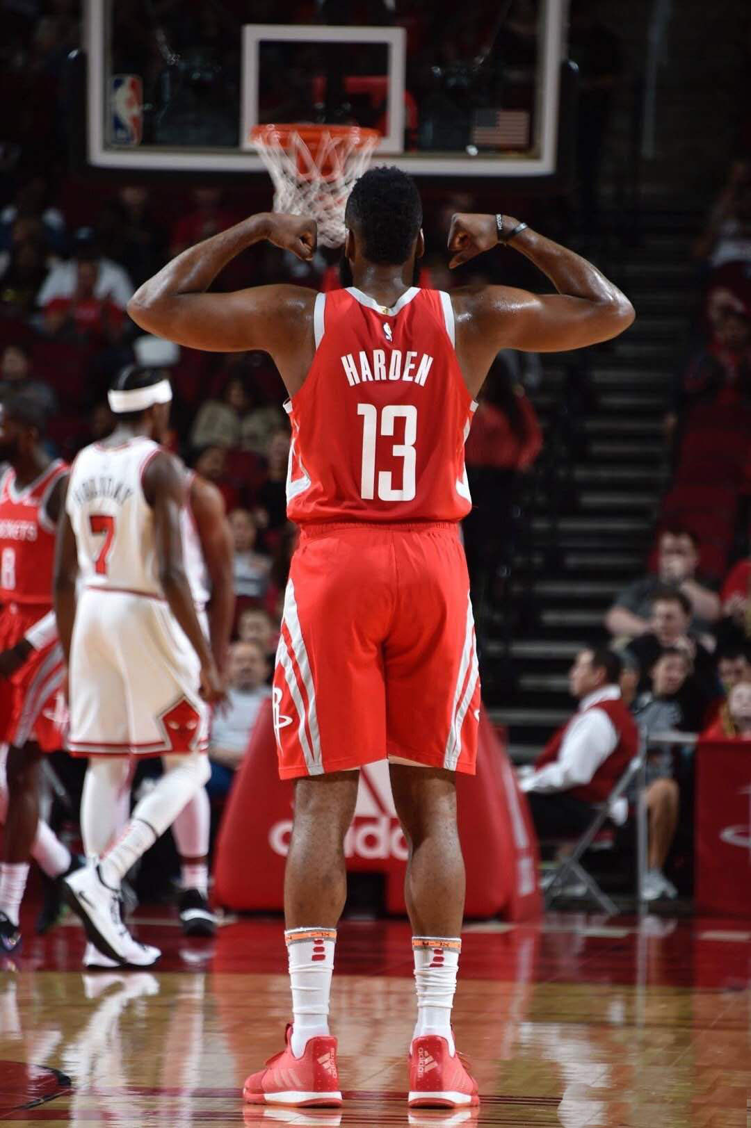 摆的支撑脚 摆的支撑脚